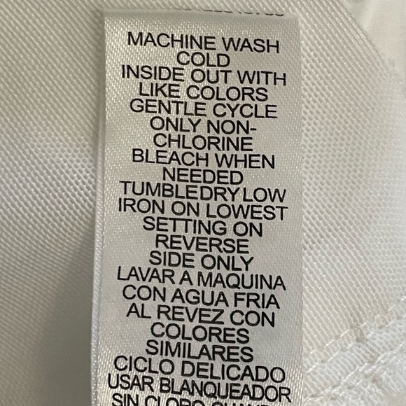 Democracy | White Ab-Solution High Rise Raw Hem Shorts New - Picture 9 of 9